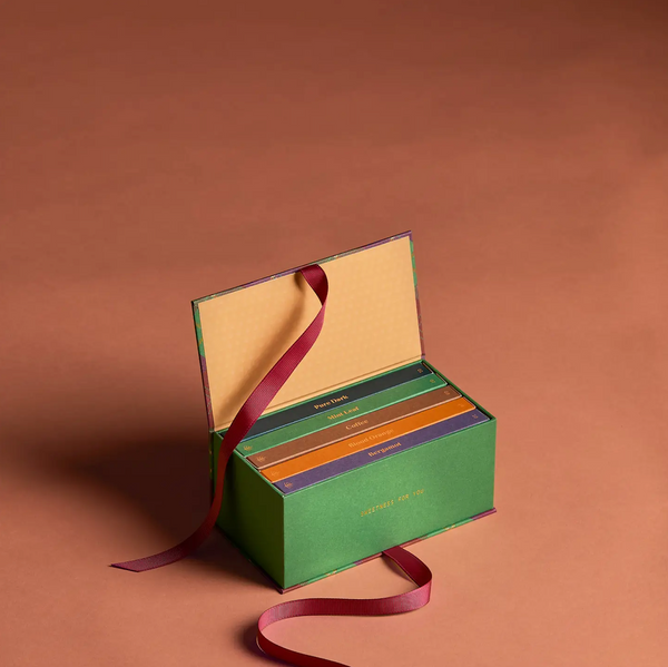 Holiday Collection Date Sweetened Chocolate